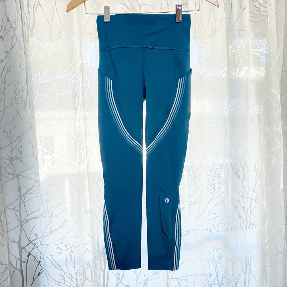 Lululemon Bermuda teal blue white stripes speed limit crop high rise leggings
